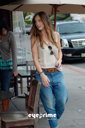  Minka Kelly meets with Dad in West Hollywood, Apr 22