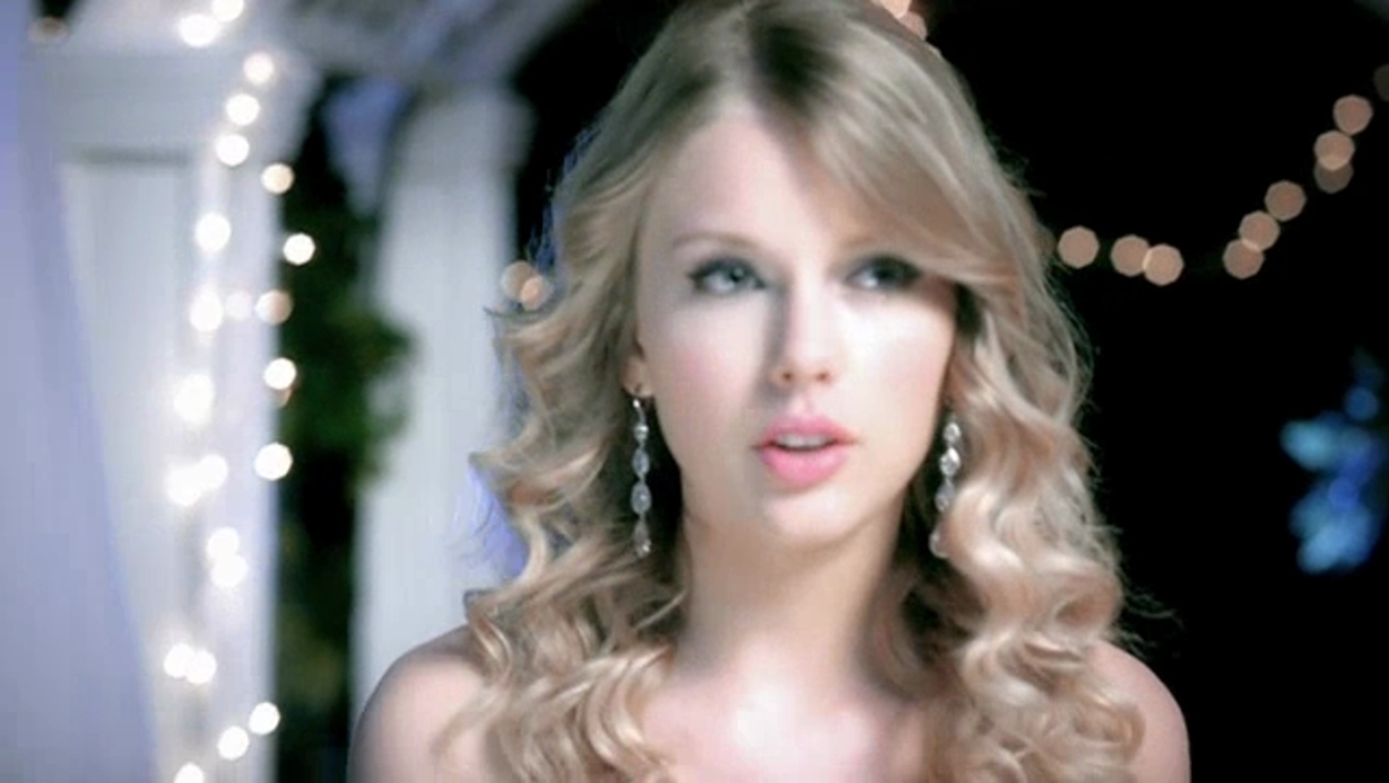 Taylor Swift You Belong With Me [Music Video] Taylor Swift Image