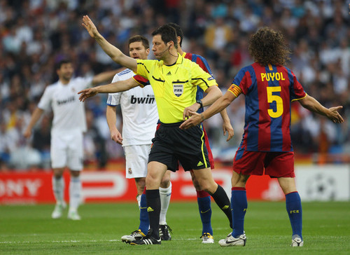  UEFA Champions League Semi Final: Real Madrid v Barcelona (First Leg)