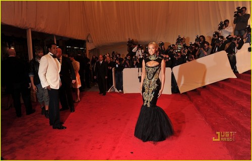  Бейонсе - MET Ball with Jay-Z!