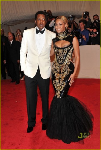 Beyonce - MET Ball with Jay-Z!