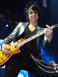  Grant Mickelson