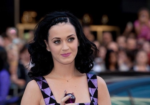  Katy Purrs Launches Her Fragrance