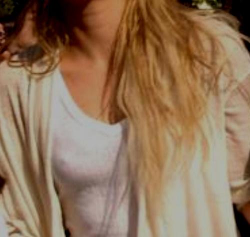  Shakira with new tình yêu shows thêm body !