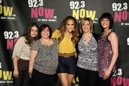  Sunday ناشتا, برونکہ with Jennifer Lopez @ 92.3 NOW - May 1 2011