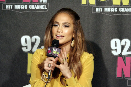  Sunday ناشتا, برونکہ with Jennifer Lopez @ 92.3 NOW - May 1 2011