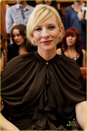  Cate Blanchett: Romance Was Born