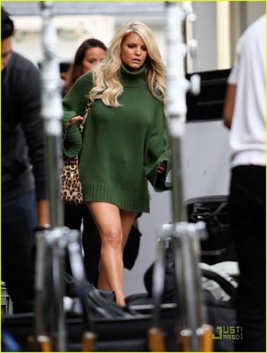  Jessica Simpson: Family Visit at 사진 Shoot!