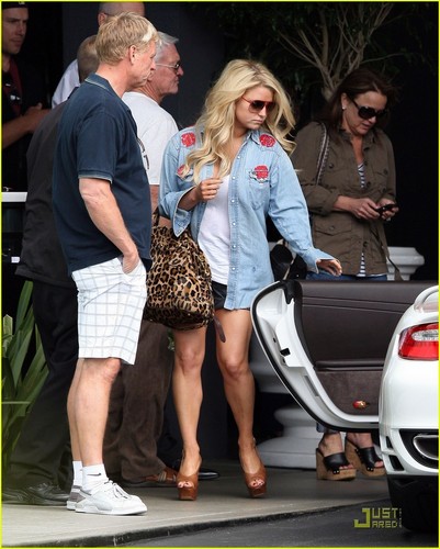  Jessica Simpson: Mother's 일 at the Viceroy!