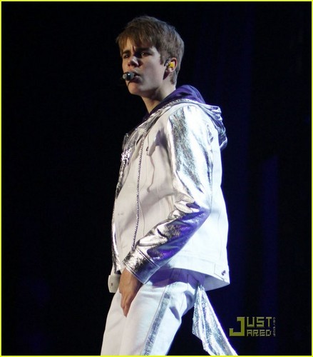 Justin Bieber: Perth Tour Pictures!