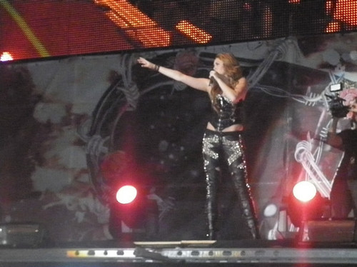  Miley - Gypsy cœur, coeur Tour - Buenos Aires, Argentina - 6th May 2011