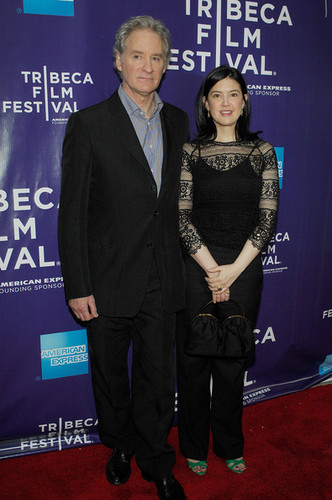  Phoebe Cates & Kevin Kline @ the Premiere of 'Queen To Play' @ the 2009 Tribeca Film Festival