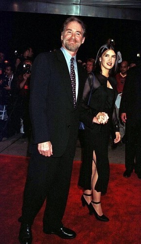  Phoebe Cates & Kevin Kline @ the Premiere of 'In & Out'
