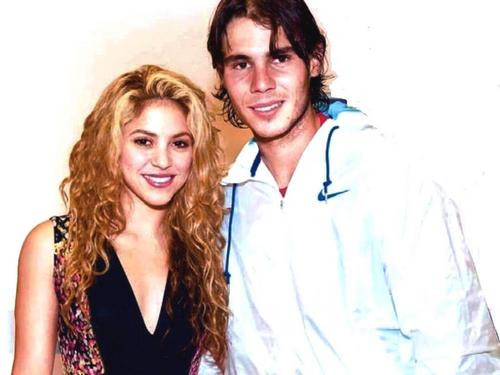  샤키라 and Nadal were dating in 2009 and their relationship ended with Gypsy video