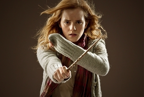  Emma Watson - Harry Potter and the Deathly Hallows