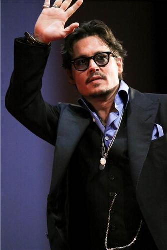 Johnny depp Premiere of Pirates of the Caribbean4- Russia 11.05.2011