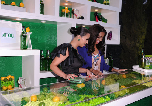 Kim Kardashian & Midori Melon Liqueur Launches The Midori सूँ ढ, ट्रंक Shows At Trousdale | May 10, 2011.