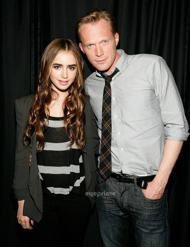  Lily Collins visits the apfel, apple Store Soho.