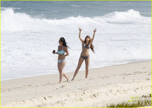  Miley Cyrus: Brazilian de praia, praia Beauty!