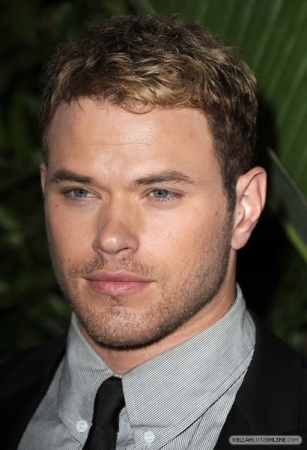  New foto of Kellan at Southern Style St Bernard Project Event - 11 May 2011