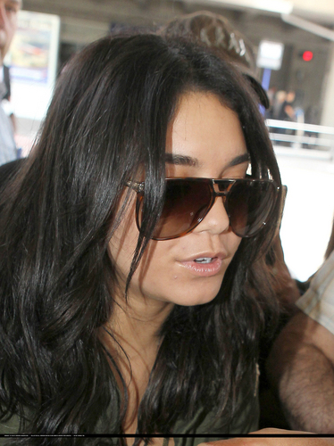  Vanessa - Arriving at Nice Airport - May 12, 2011