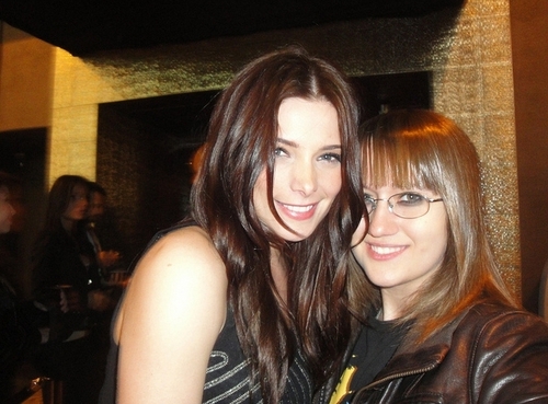  'Skateland' Premiere After Party - 팬 Pic (05/11/2011)