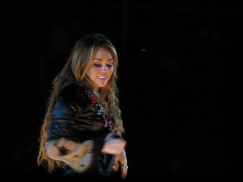  Miley - Gypsy coração Tour (2011) - Rio de Janeiro, Brazil - 13th May 2011