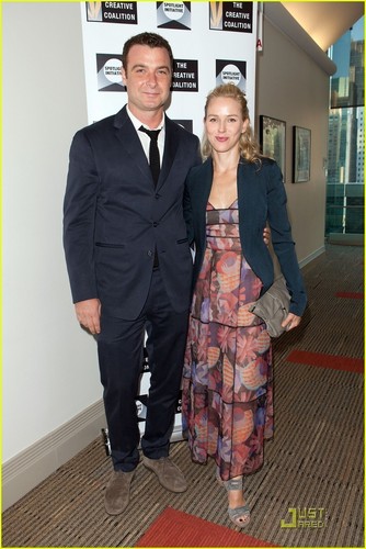  Naomi Watts & Liev Schreiber: Creative Coalition Couple