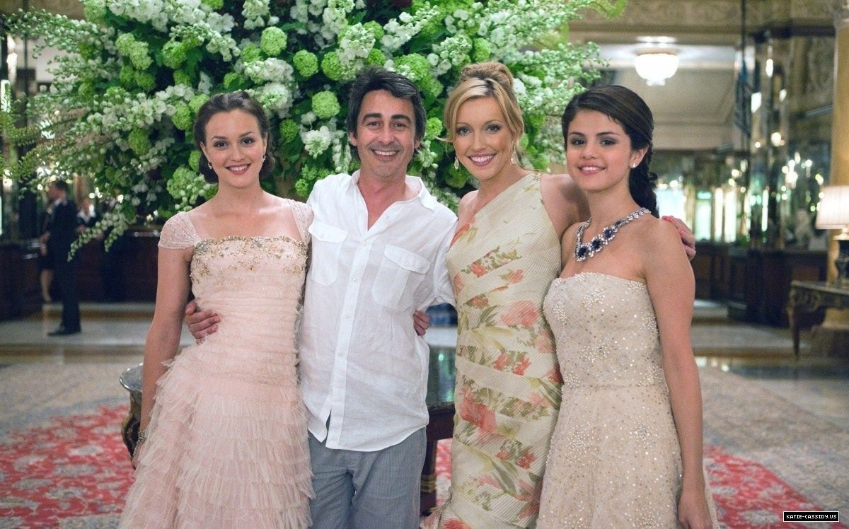 New pic from behind the scenes of Monte Carlo.