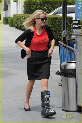  Reese out in Santa Monica