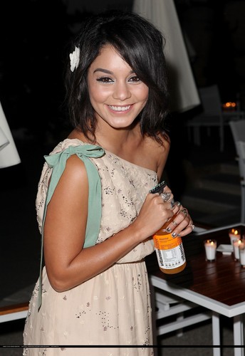  Vanessa - The Art Of Elysium 3rd Annual Paradis - 64th Annual Cannes Film Festival - May 15, 2011