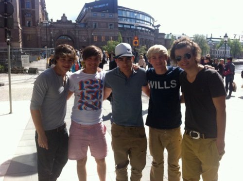  1D = Heartthrobs (Enternal Amore 4 1D) 1D In Sweden!!! Amore 1D Soo Much! 100% Real ♥