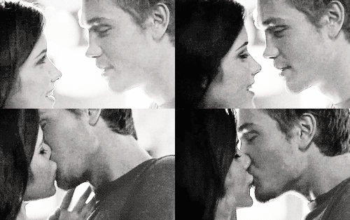  Brooke&Lucas {first kiss}