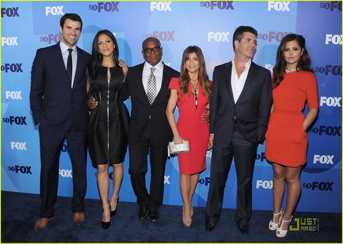  celebridades attending the 2011 zorro, fox Upfront event at Wollman Rink in New York City, NY.