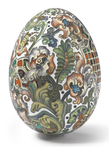  Floral touch Easter Egg carving