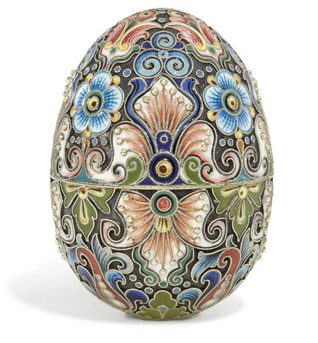Floral touch Easter Egg carving