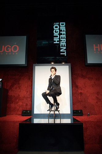  Hugo Boss "Just Different" Fragrance