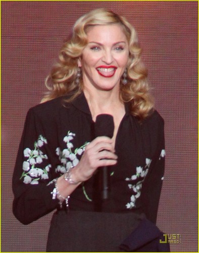  Madonna: Oprah Series Finale Guest!