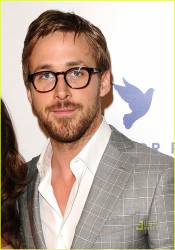  Ryan Gosling: Cinema For Peace in Cannes!