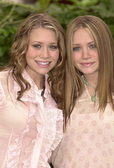 2002 - BBC for Children in Need - Mary-Kate & Ashley Olsen Photo ...