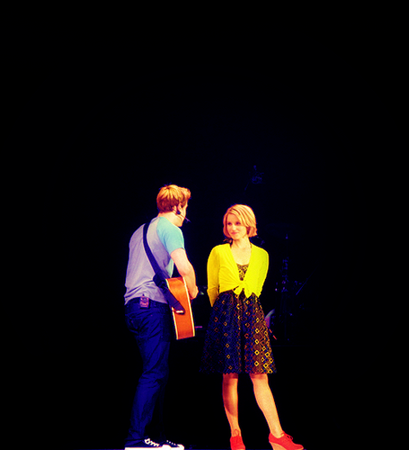  Dianna&Chord Preforming "Lucky" at Glee Live! 2011