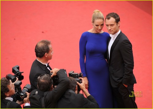  Jude Law & Uma Thurman: Cannes Closing Film!