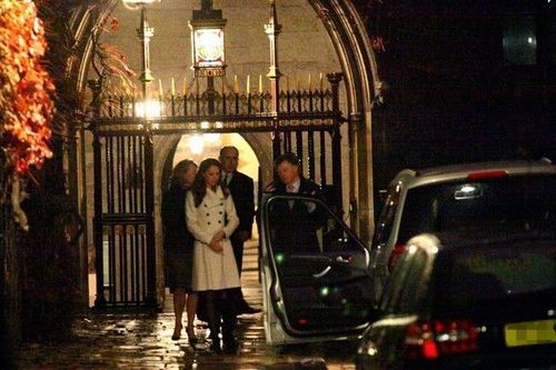 Kate Middleton; 2010 Westminster Abbey Visit