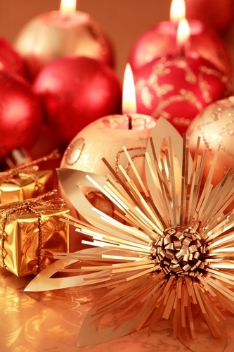  Red Christmas ornaments