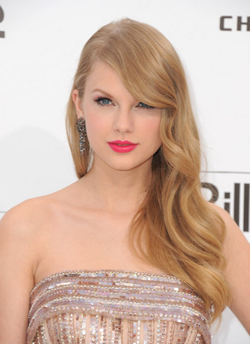 Taylor rapide, swift at the 2011 Billboard musique Awards