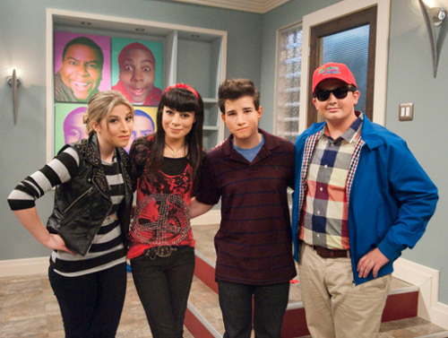  iParty with victorious