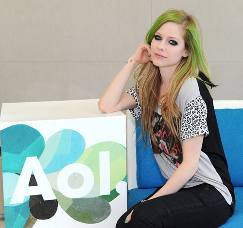  Avril's Visit at the AOL Sessions Studios!