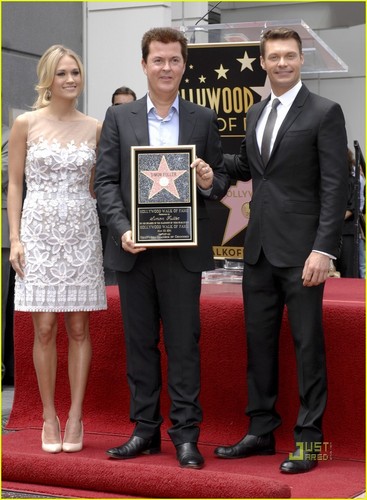  Carrie Underwood: Simon Fuller Gets Walk of Fame Star!