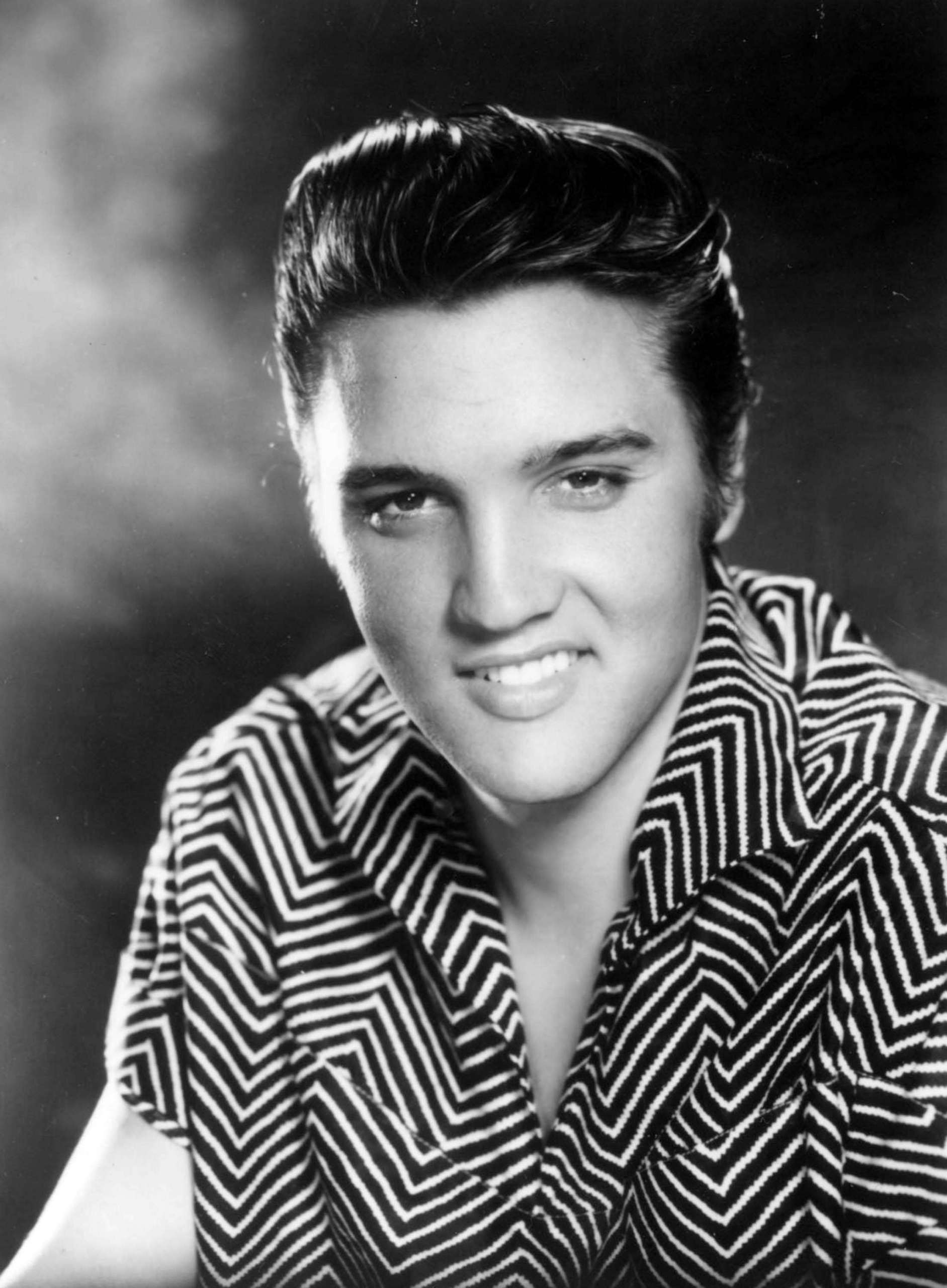 Elvis Presley - Elvis Presley Photo (22316403) - Fanpop