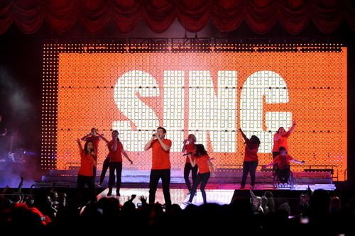  Glee Live in Sacramento